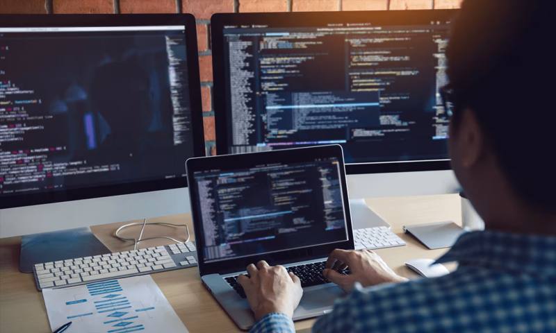 数据科学选型:R与Python如何赋能象山县网站建设?